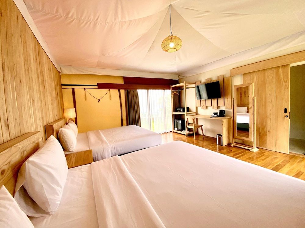 Tebing View Glamping, Azana Hotel Collection Family Room 4