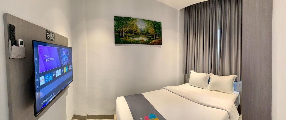 The Quadrant Hotel KNO Super Deluxe Double or Twin Room 3