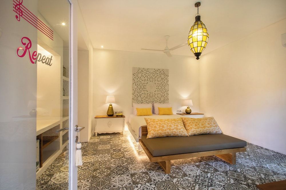 PinkPrivate Sanur - for Cool Adults Only Grande Room 2 4