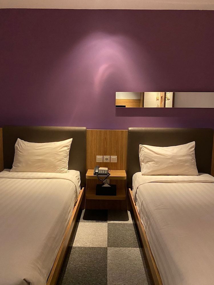 Superior Twin Room, City View
