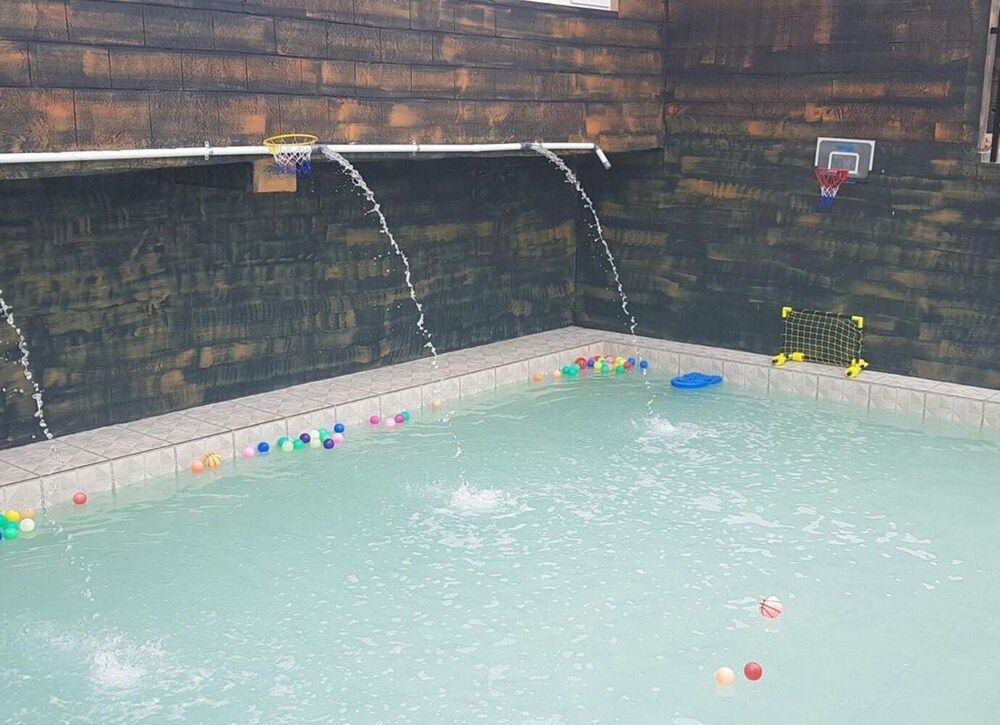 Childrens Pool
