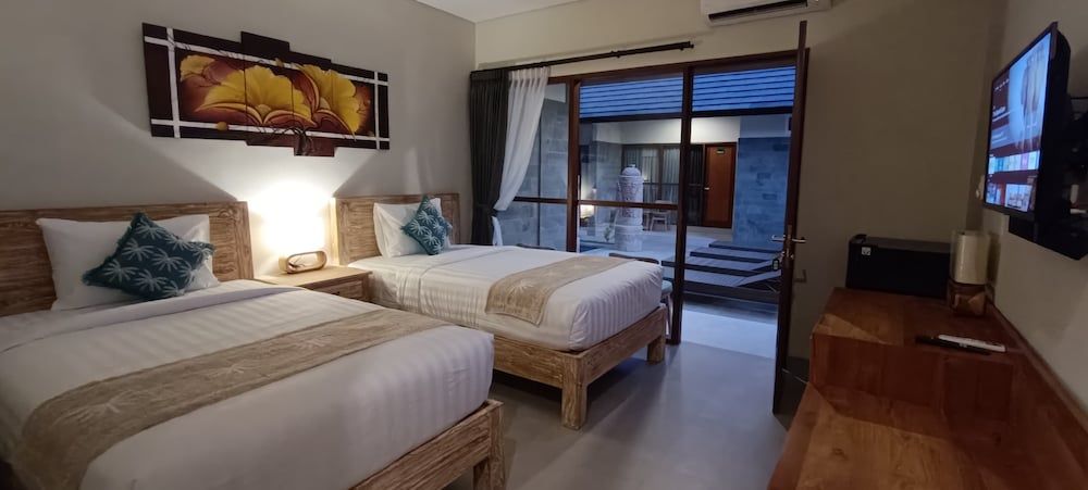 Deluxe Twin Room, Balcony, Pool View