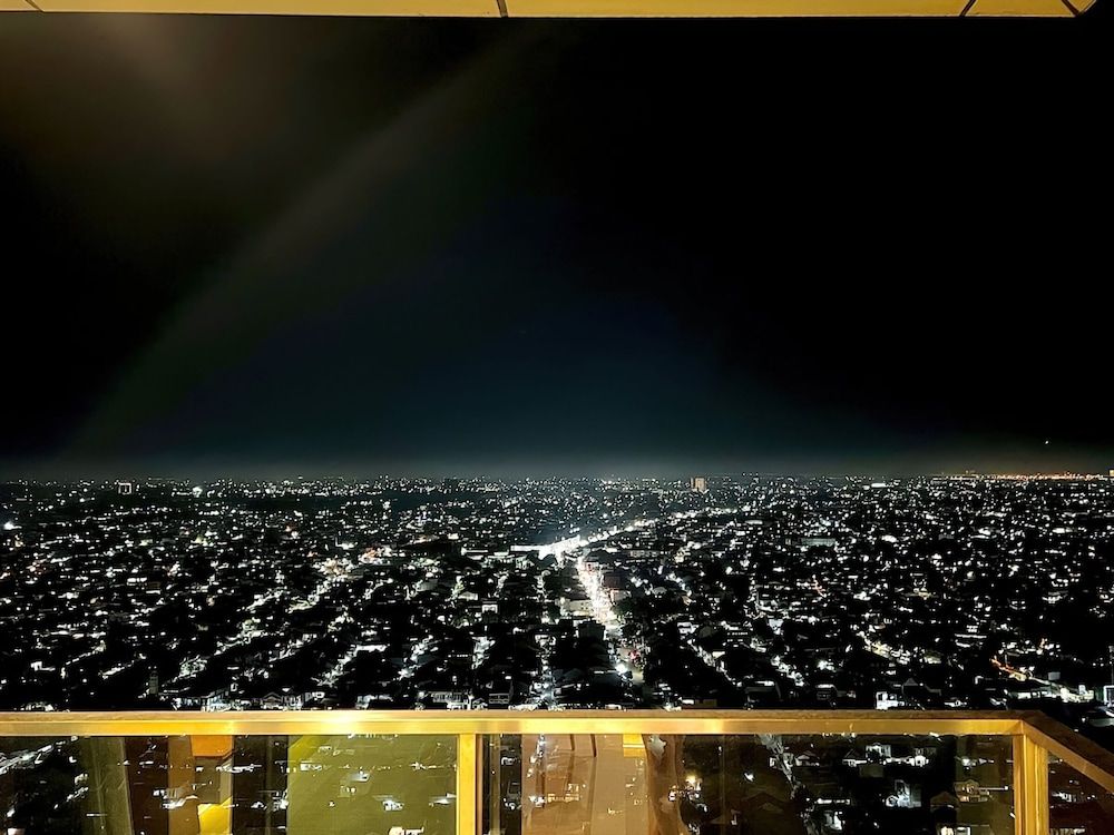 Fairview House - Luxstay near Airport Superior Apartment, 2 Bedrooms, Kitchen, City View 8