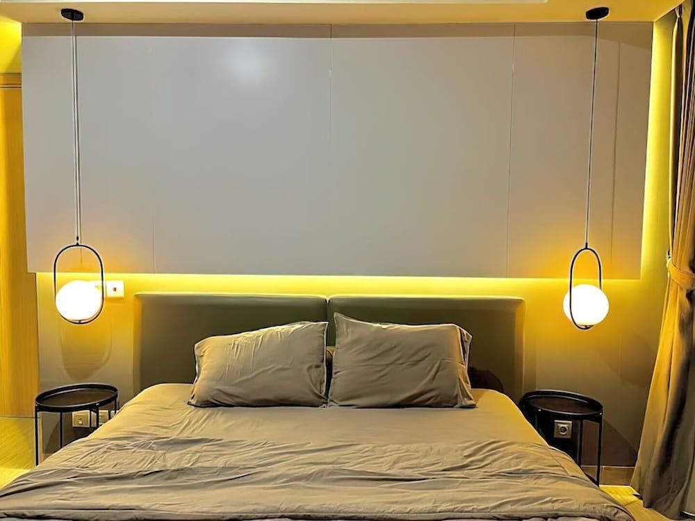 Fairview House - Luxstay near Airport Superior Apartment, 2 Bedrooms, Kitchen, City View 6