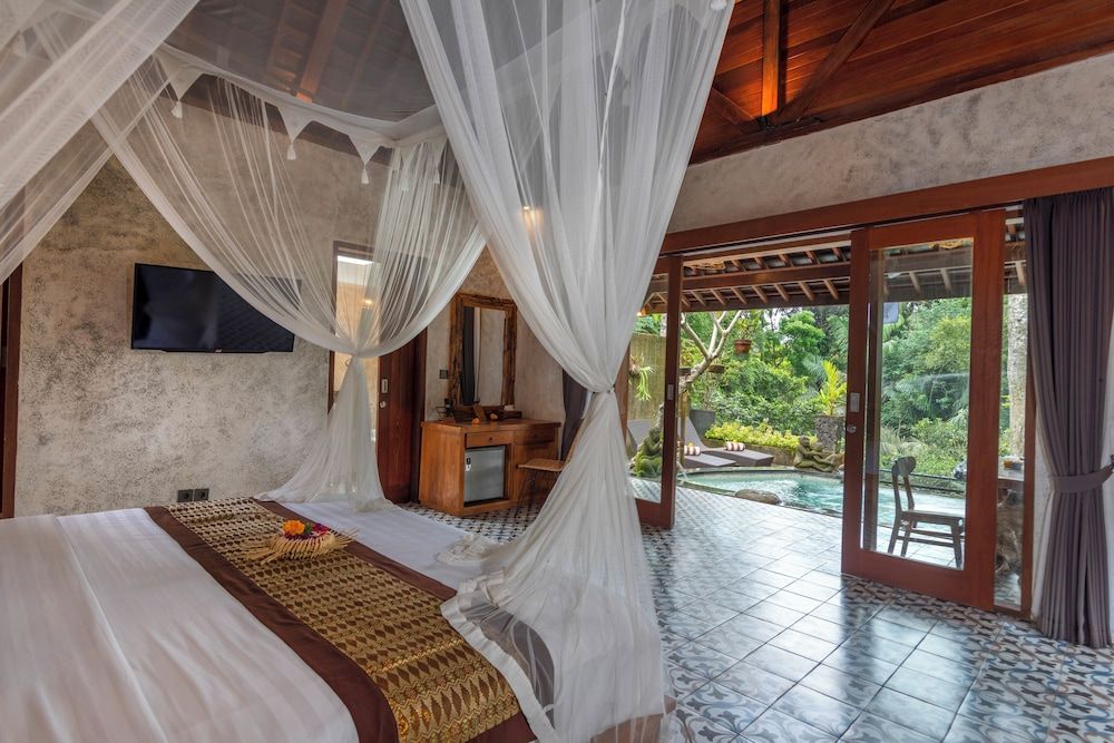 Jungle Pool Villa