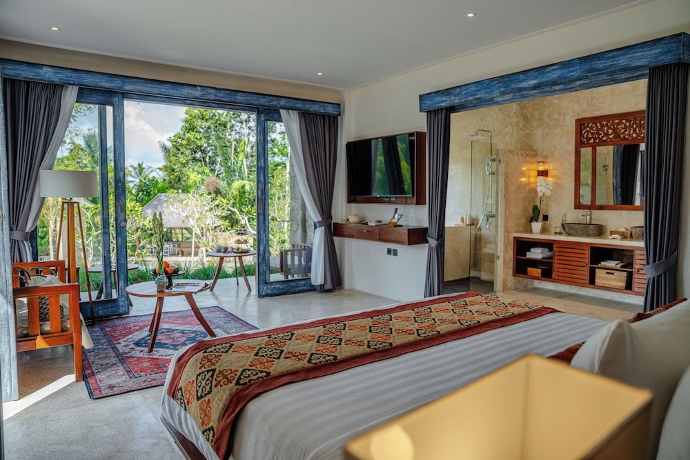 Hoshi Jungle Suite Pool