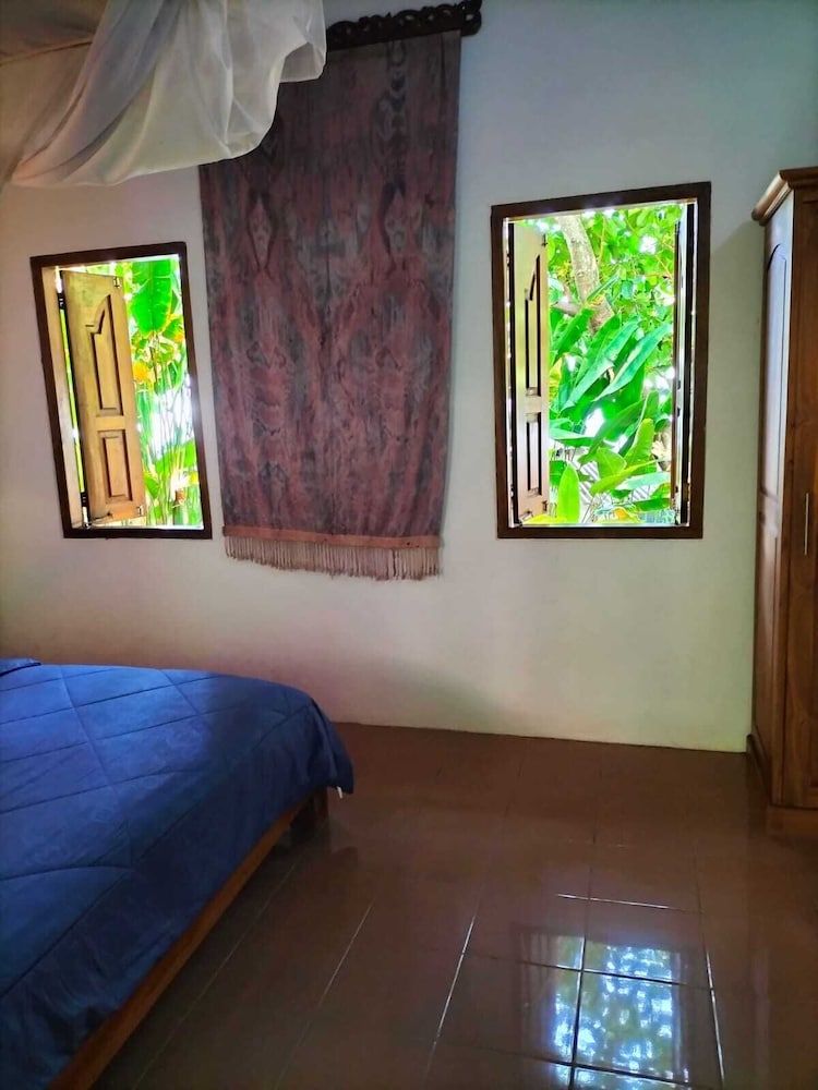 Villa Kamila Senggigi By Villaloka Basic Villa, 1 Queen Bed 3