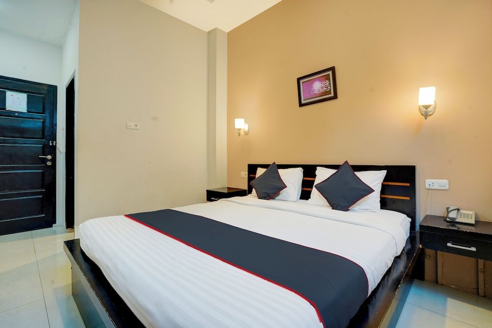 Townhouse Oak Padang near RTH Imam Bonjol Standard Double Room