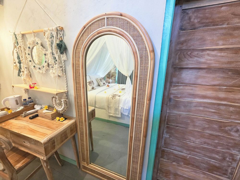 Secret Triangle House, Private Bathroom 19