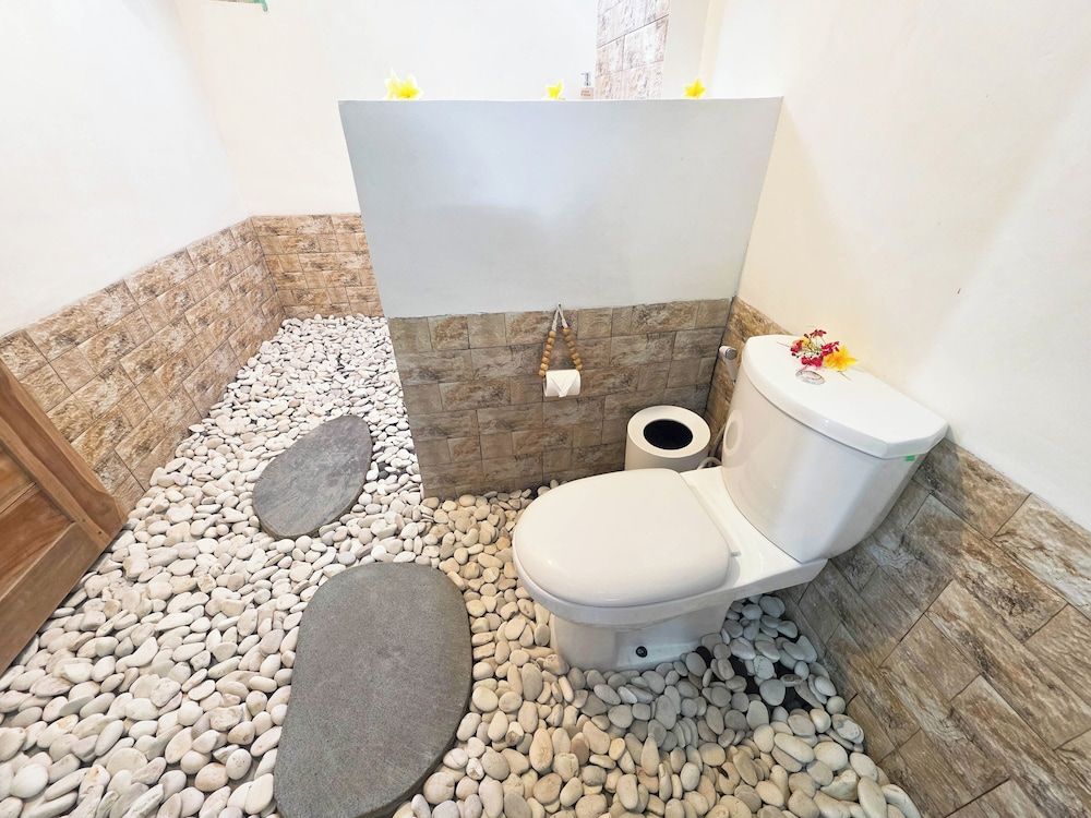 Secret Triangle House, Private Bathroom 14