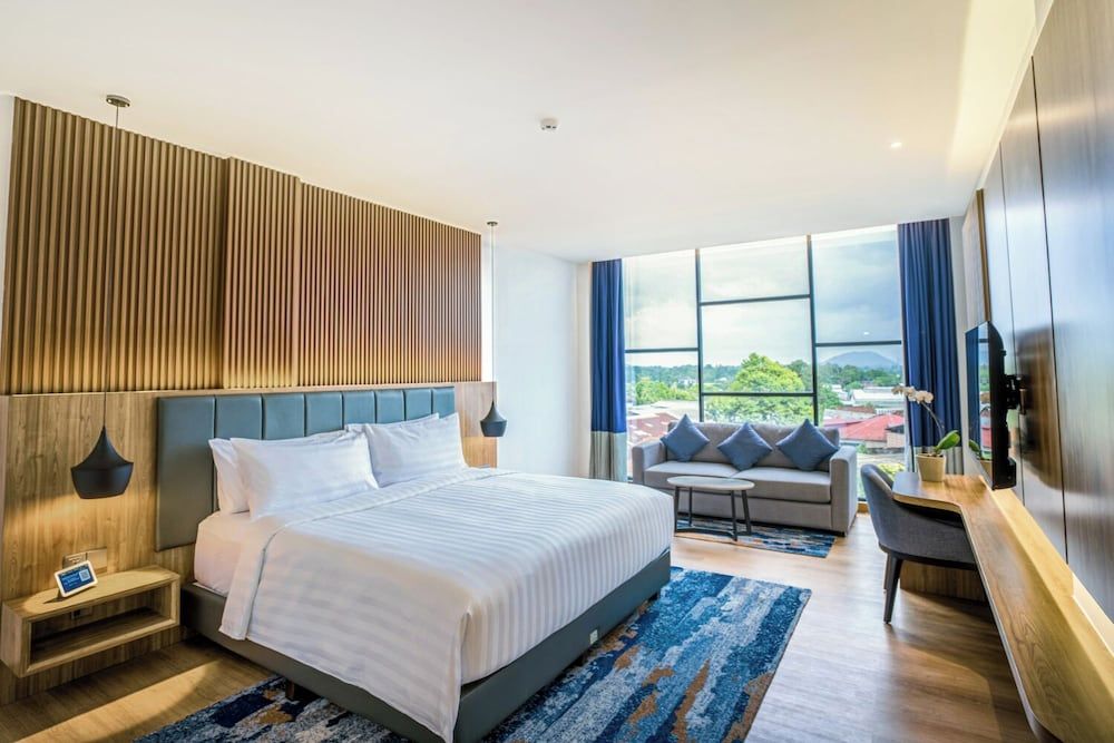 Aston Emidary Bangka Hotel And Conference Center