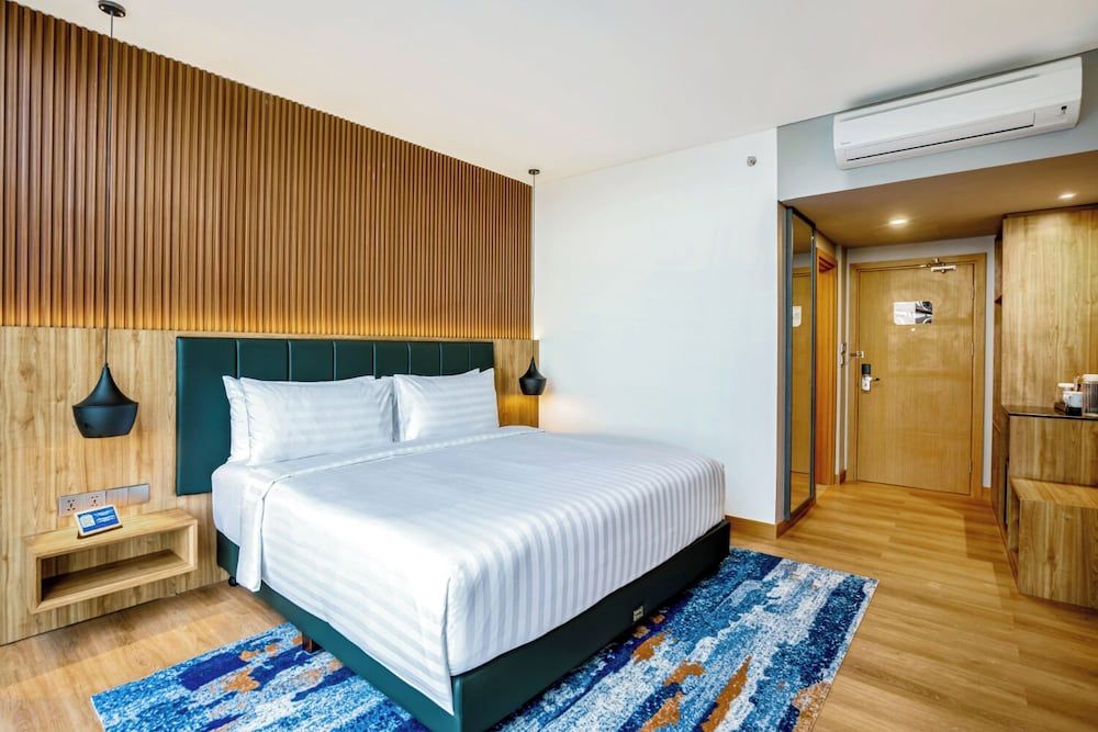 Aston Emidary Bangka Hotel And Conference Center Deluxe Room 2