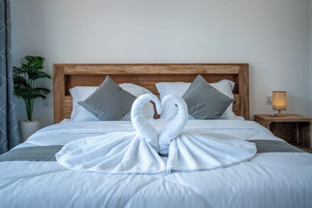 Heaven House Kintamani Double Room, Pool View 9