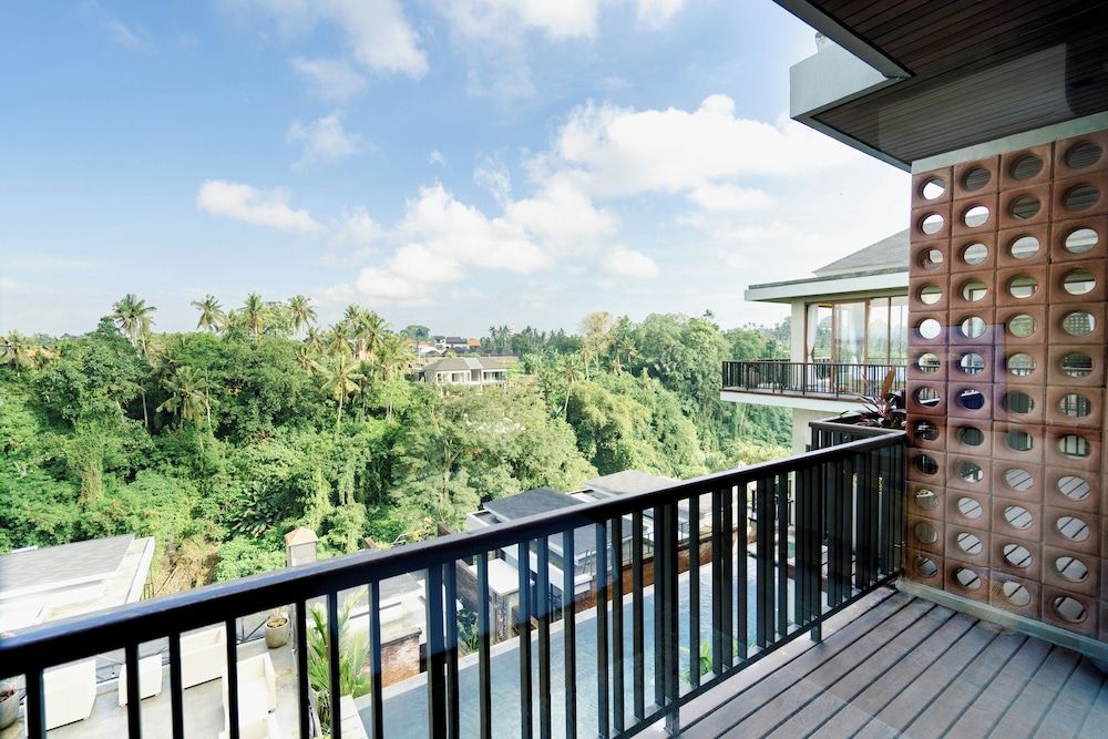 Lawangkala Resort by ARM One Hundred Panoramic Double Room 6