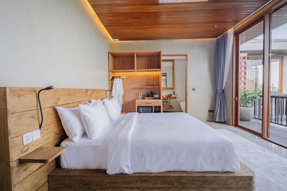 Lawangkala Resort by ARM One Hundred Panoramic Double Room 3