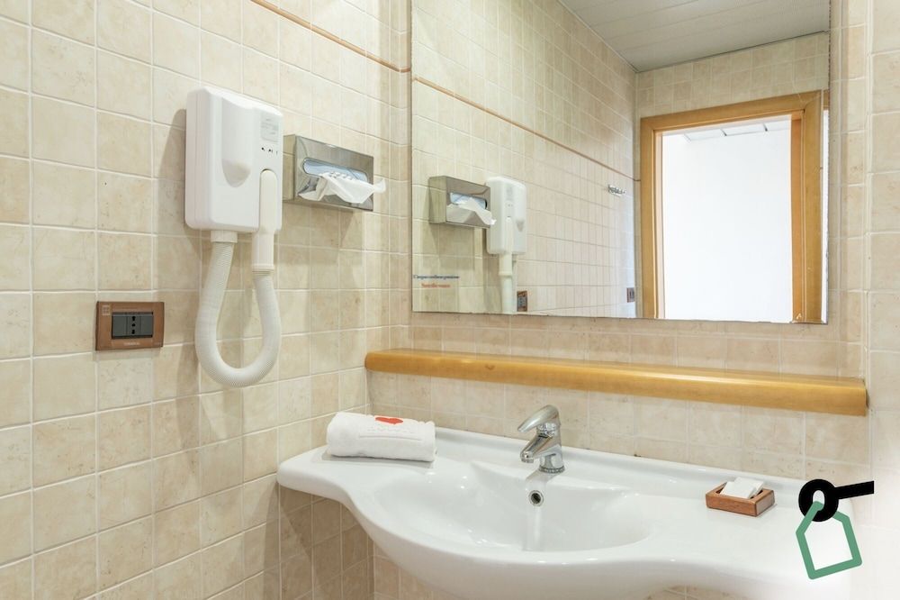 Hotiday Leuca Lungomare Comfort Quadruple Room 13