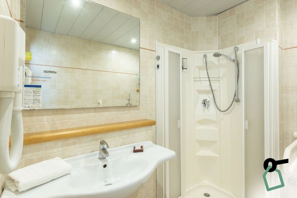 Hotiday Leuca Lungomare Comfort Quadruple Room 14