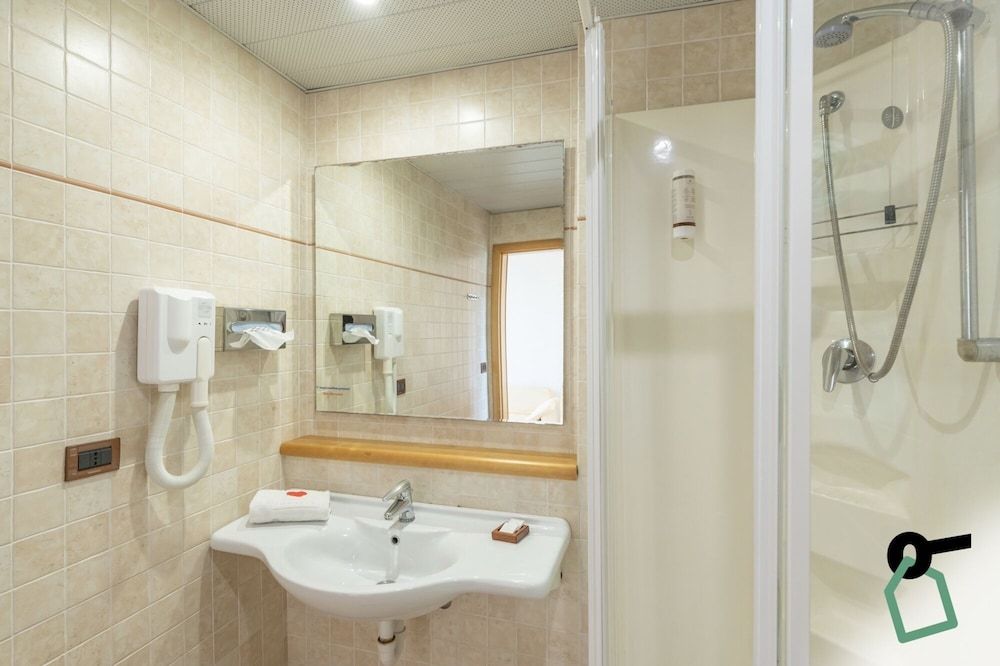 Hotiday Leuca Lungomare Comfort Quadruple Room 15