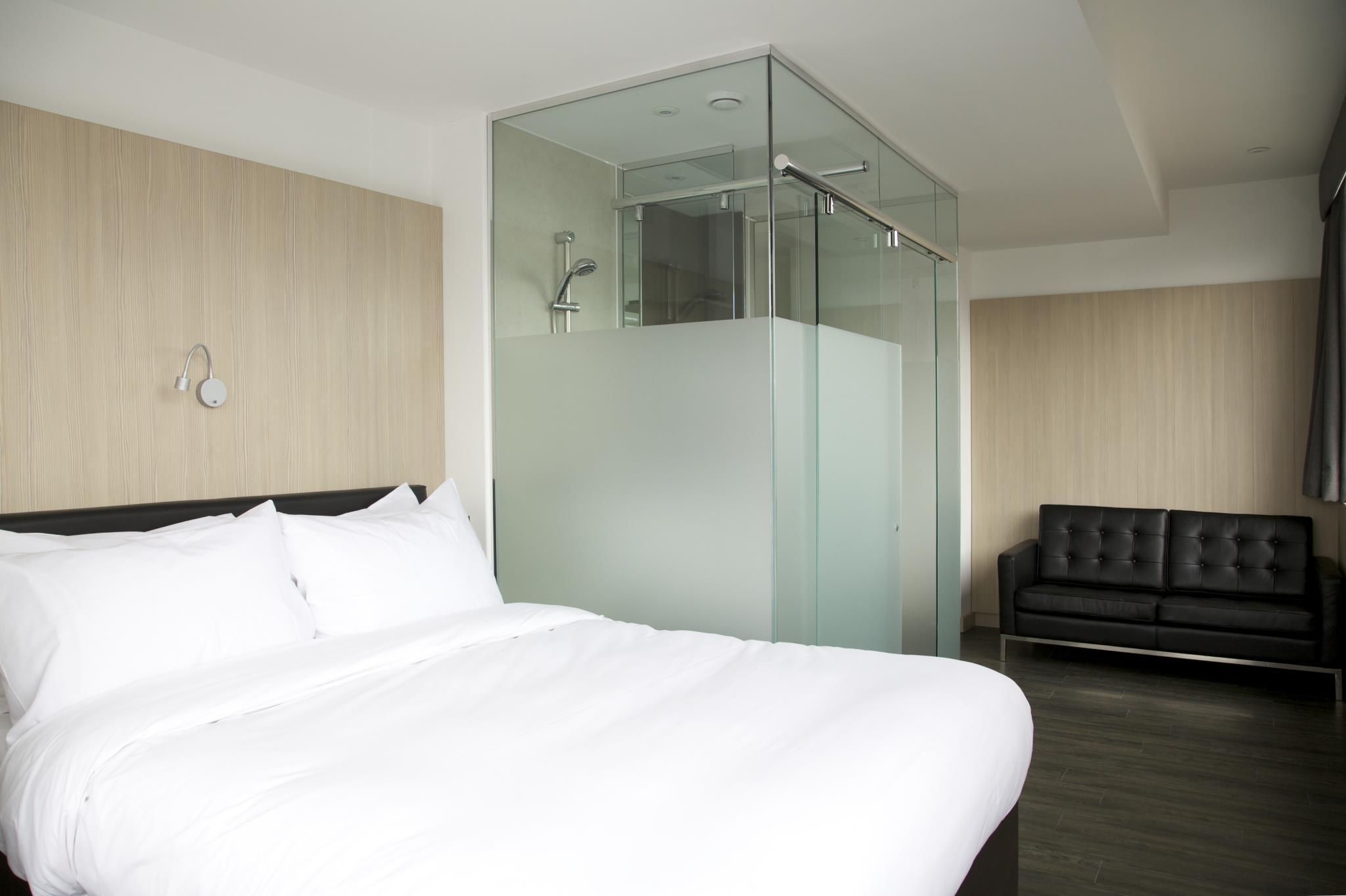 444854_16101316180047725928