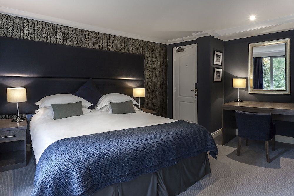 Langdale Hotel Signature Double or Twin Room 3