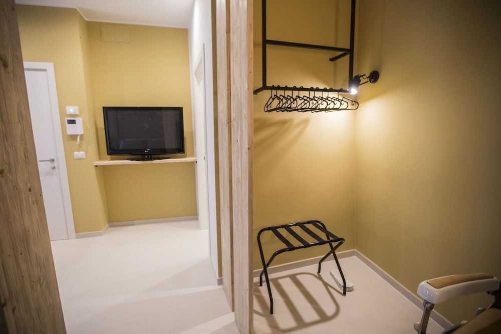 Albergo Diffuso Dimora Rossi Suite Deluxe Double Room, City View 12