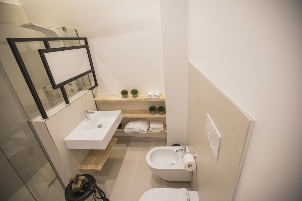 Albergo Diffuso Dimora Rossi Suite Deluxe Double Room, City View 6