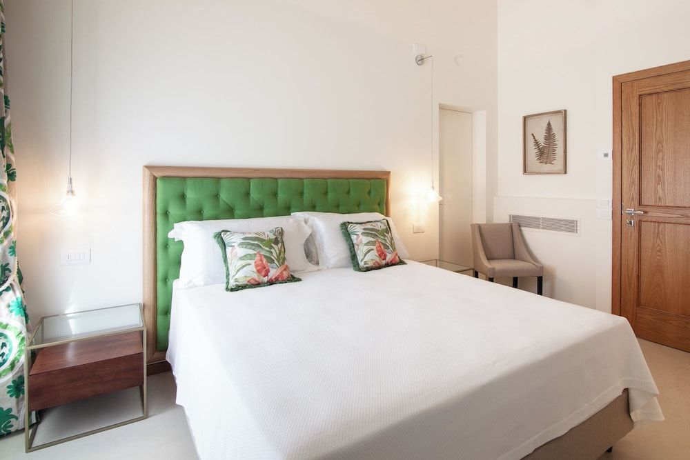 Villa Francesca Relais Standard Double or Twin Room, Pool View 2