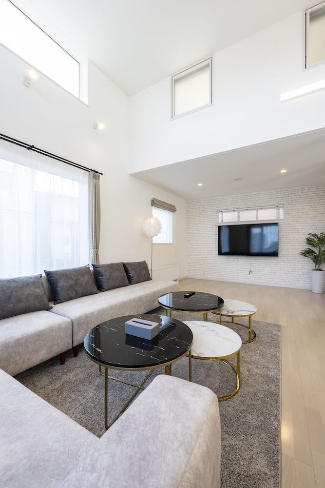 THE LUNA LOUNGE Family Villa 60