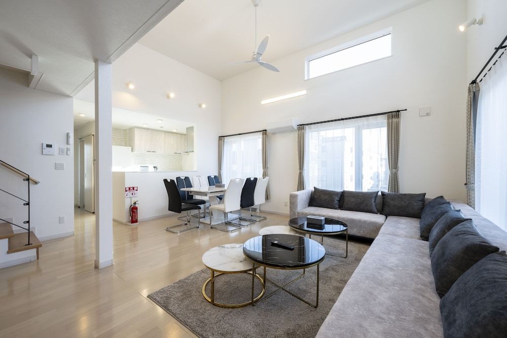 THE LUNA LOUNGE Family Villa 57