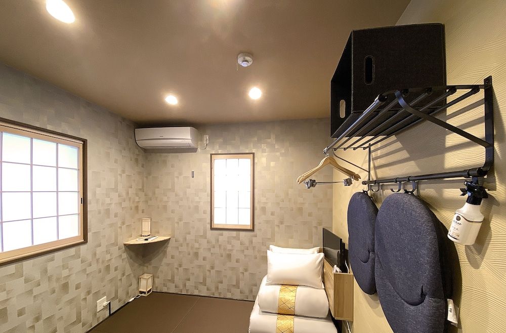 Basic Room, Japanese Futon, Non Smoking, Private Bathroom
