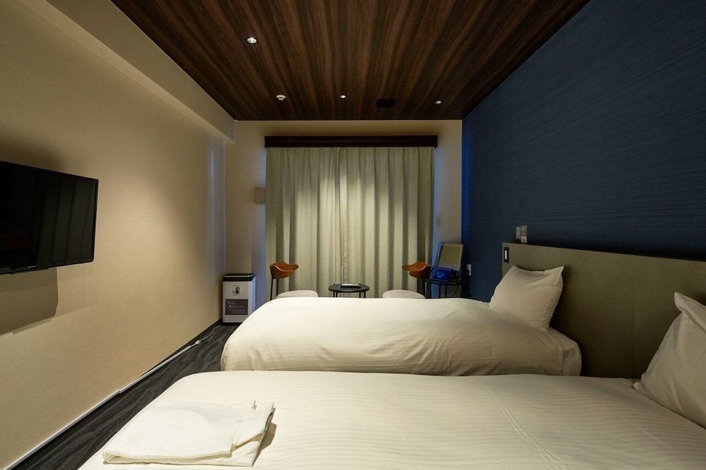 Twin Room, Non Smoking (with Car Rental)