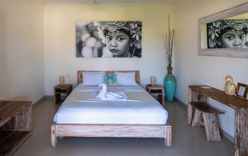 Villa Tepi Sungai Executive Villa, Pool View 5