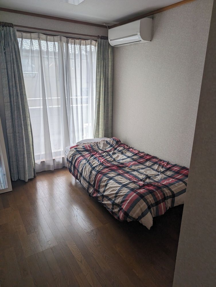 Economy Double Room, Non Smoking, Shared Bathroom