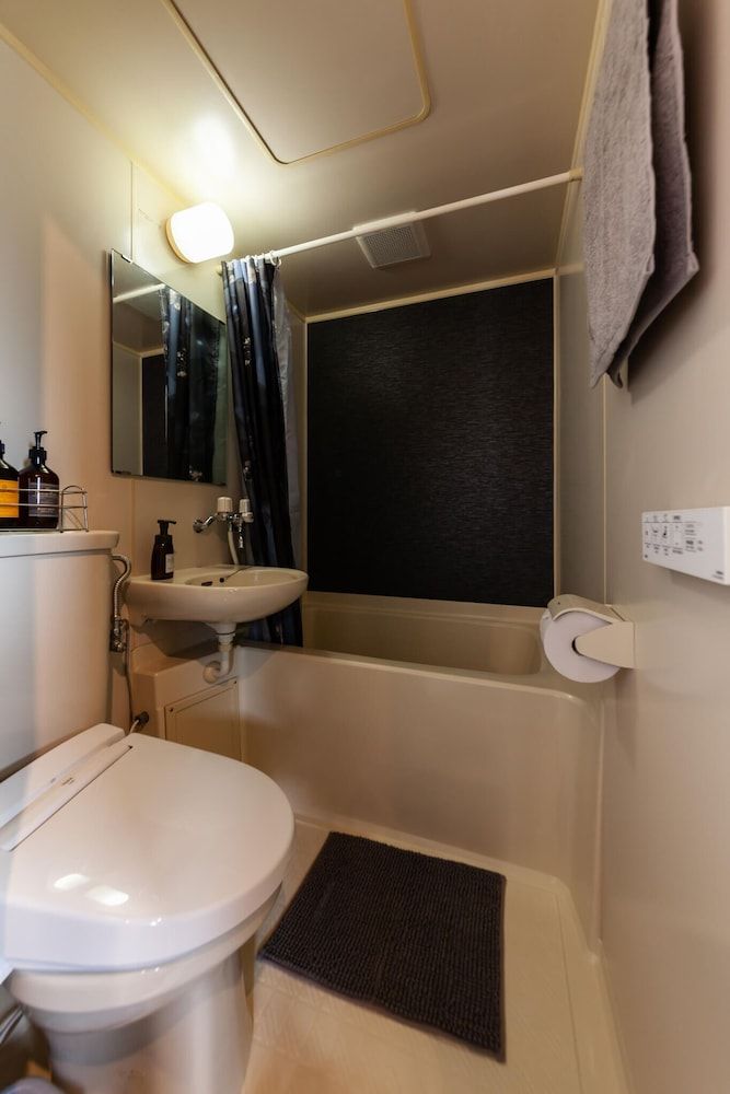 Classic Single Room (403)