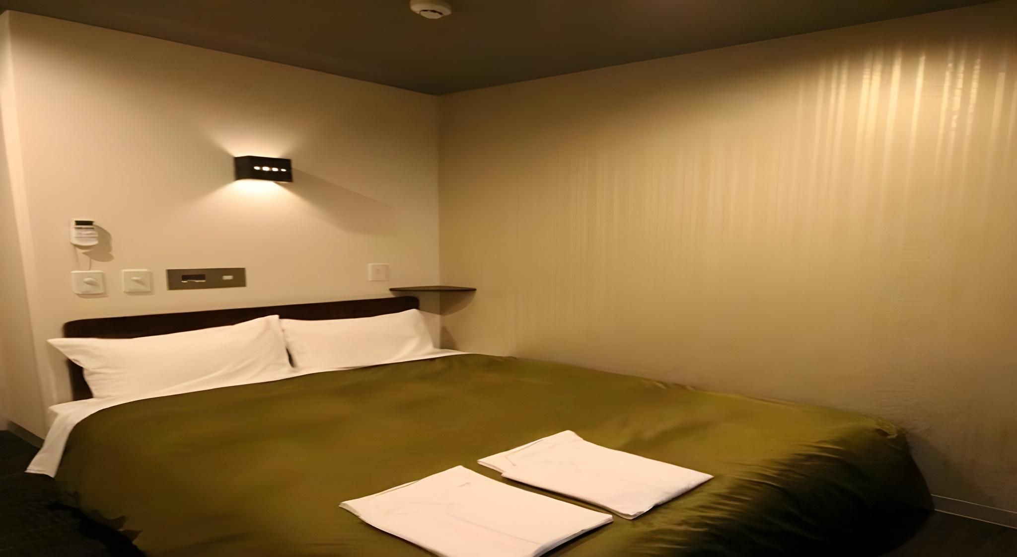 Deluxe Double Room - Newly Renovated, Smoking, E-Cigarettes Only