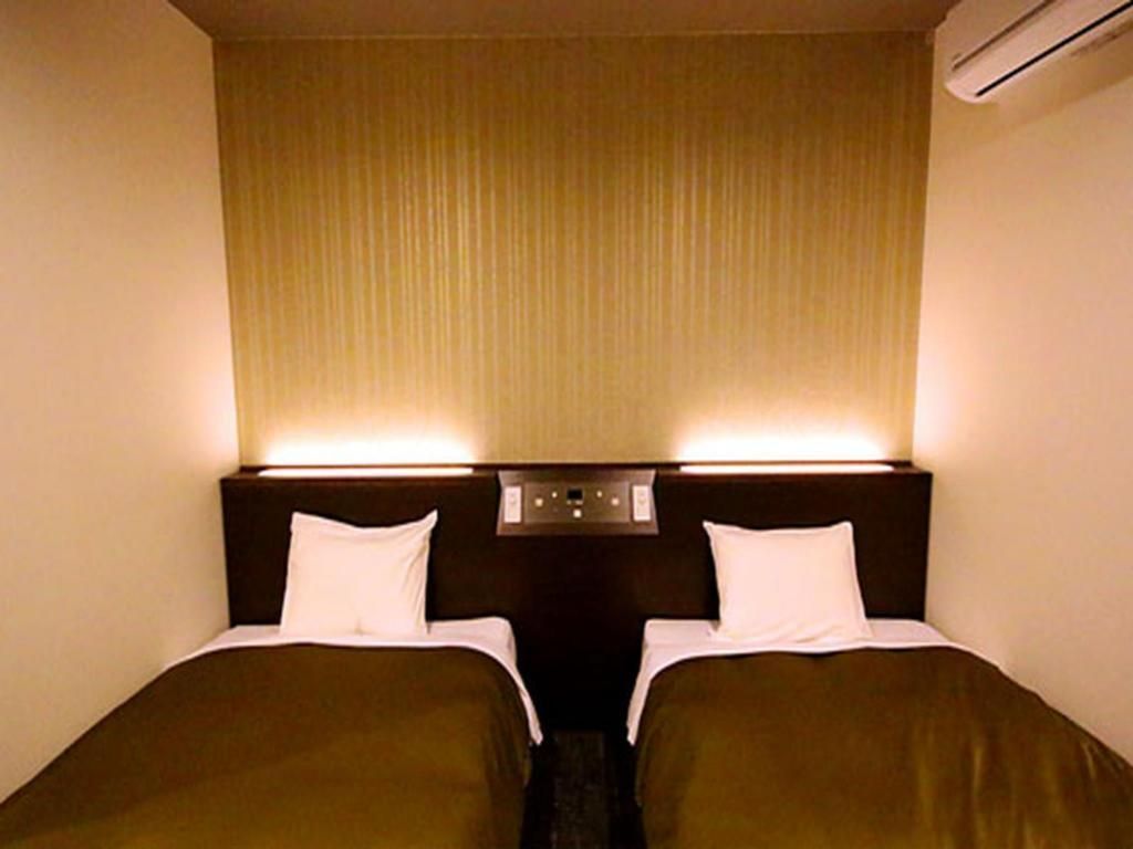 Standard Twin Room - Newly Renovated, Smoking, E-Cigarettes Only