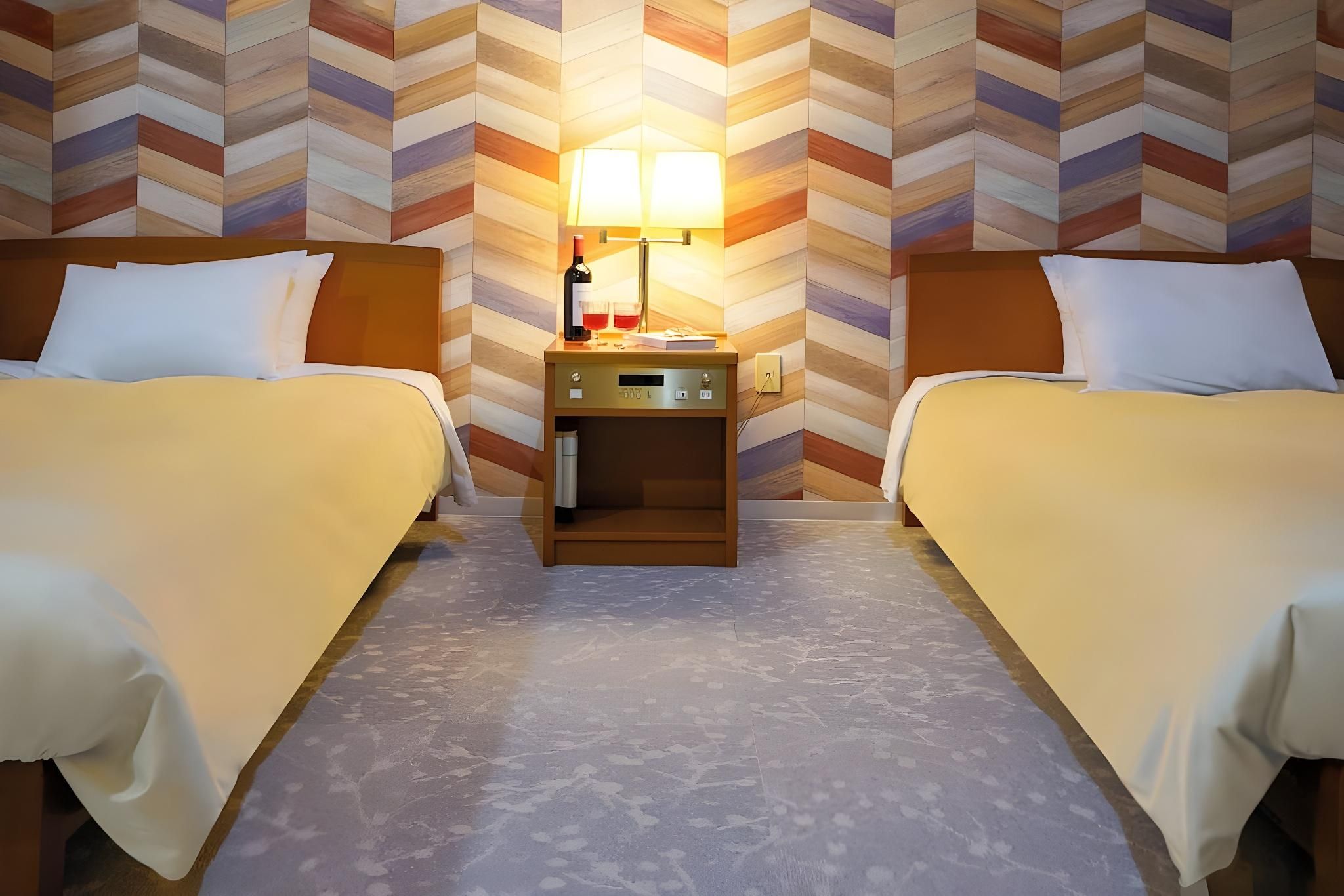Twin Room - Newly Renovated, Non-Smoking