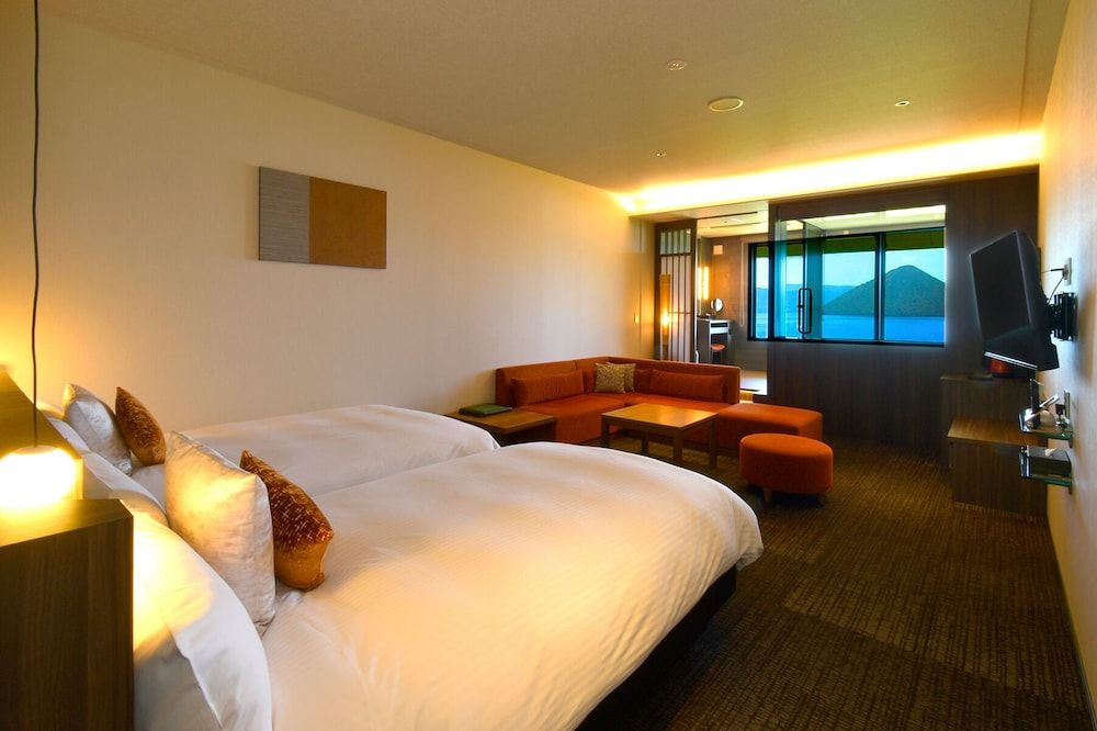 Executive Twin Room with Cypress Onsen View Bath - Non-Smoking
