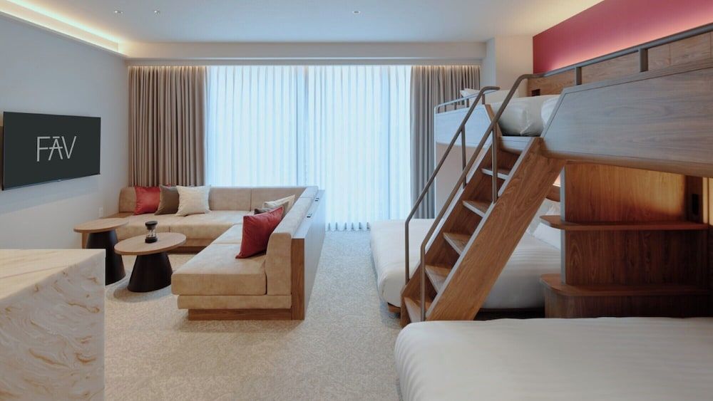 Deluxe Suite