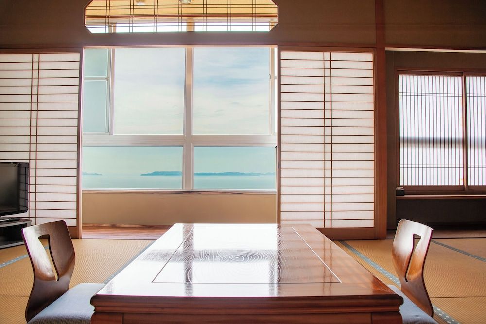 Japanese-Style House with Balcony, Ocean View (No pets allowed)