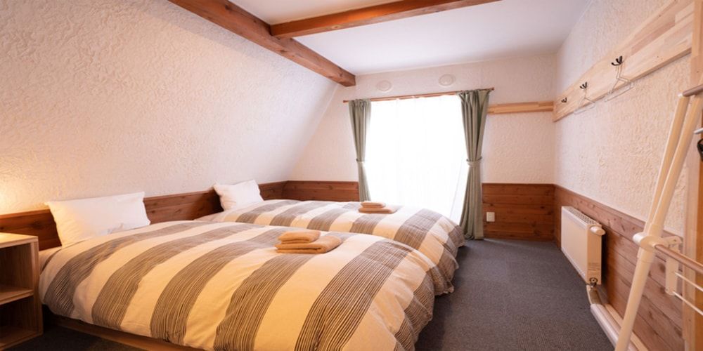 Basic Twin Room