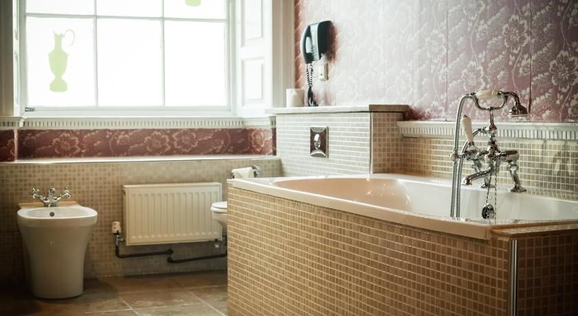 Colwick Hall Hotel Luxury Suite 10