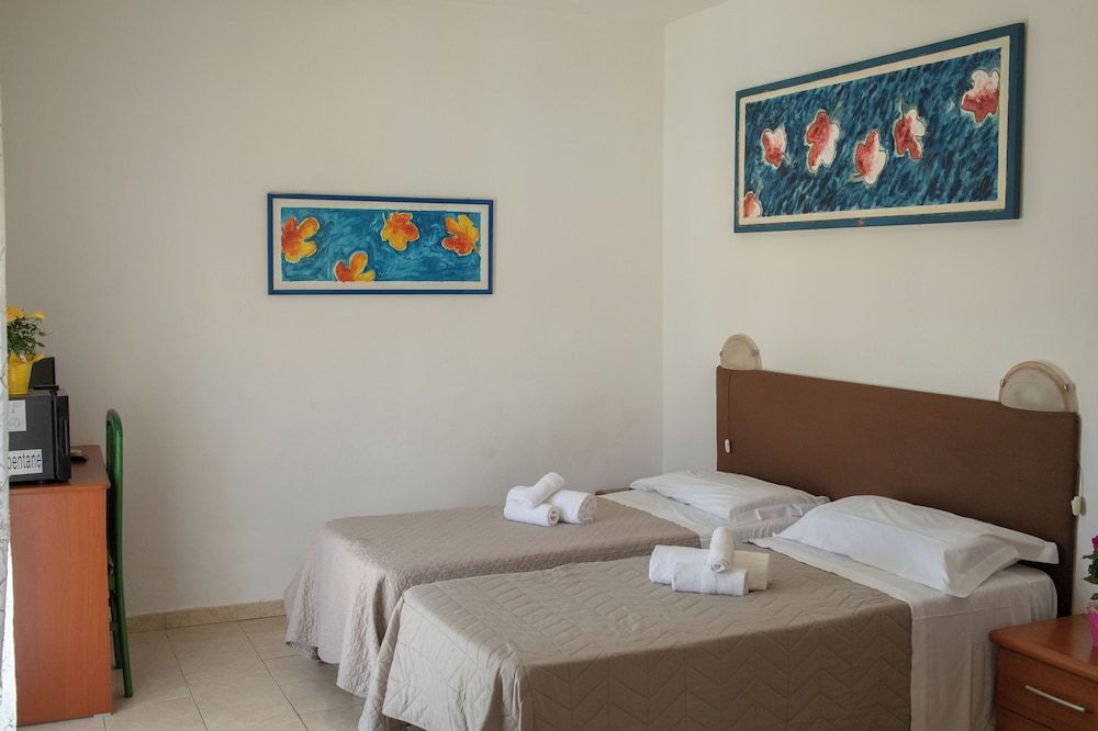 HOTEL ARISTON Classic Double or Twin Room 11