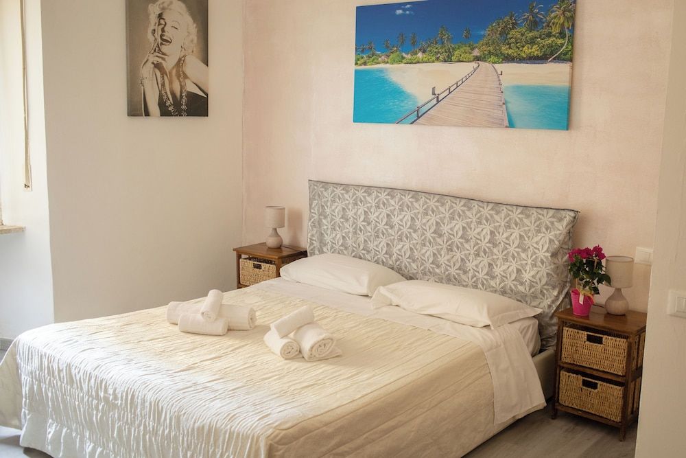 HOTEL ARISTON Classic Double or Twin Room 9