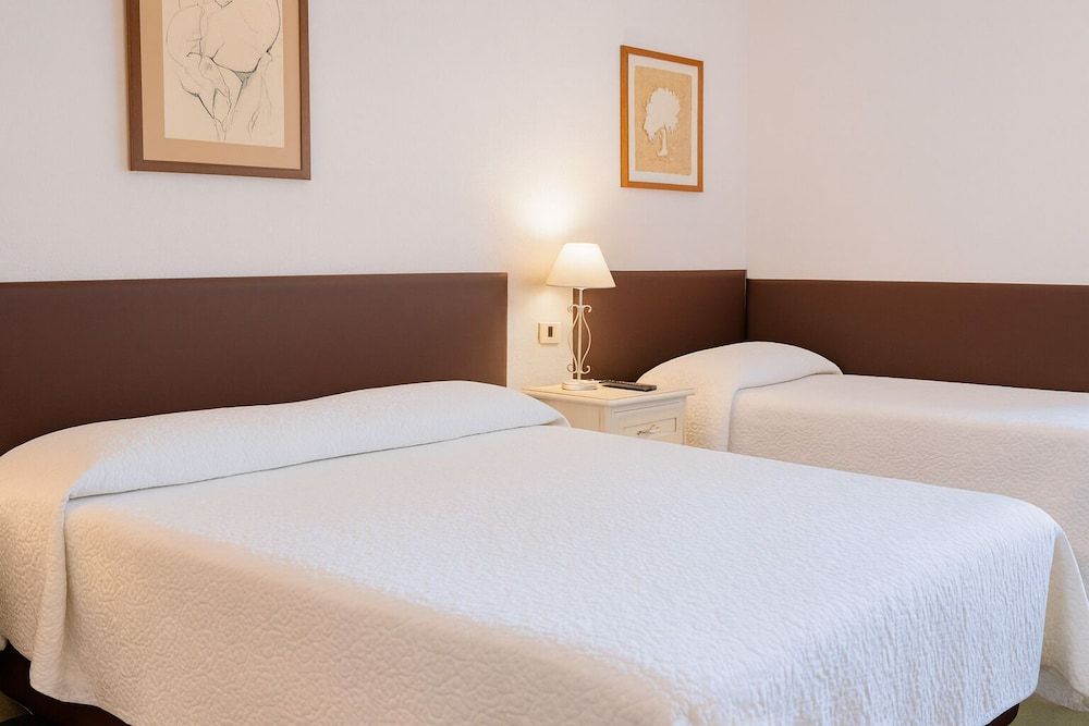 HOTEL ARISTON Classic Triple Room 3