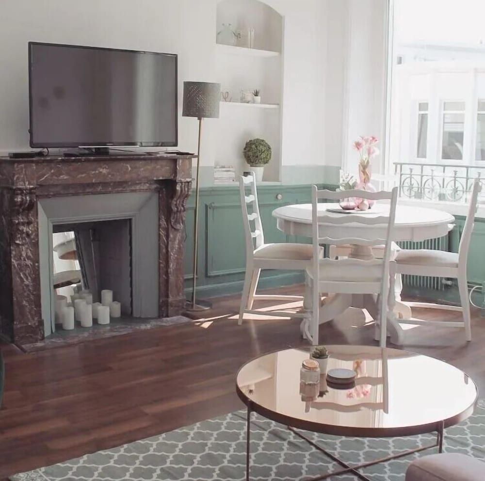 Sacrés Apparts Classic Apartment, City View 9