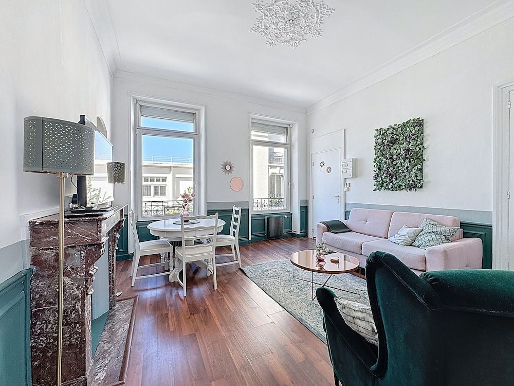 Sacrés Apparts Classic Apartment, City View 10