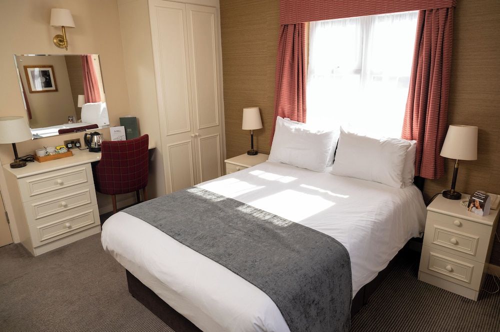 Millers Hotel by Greene King Inns Double Room 2