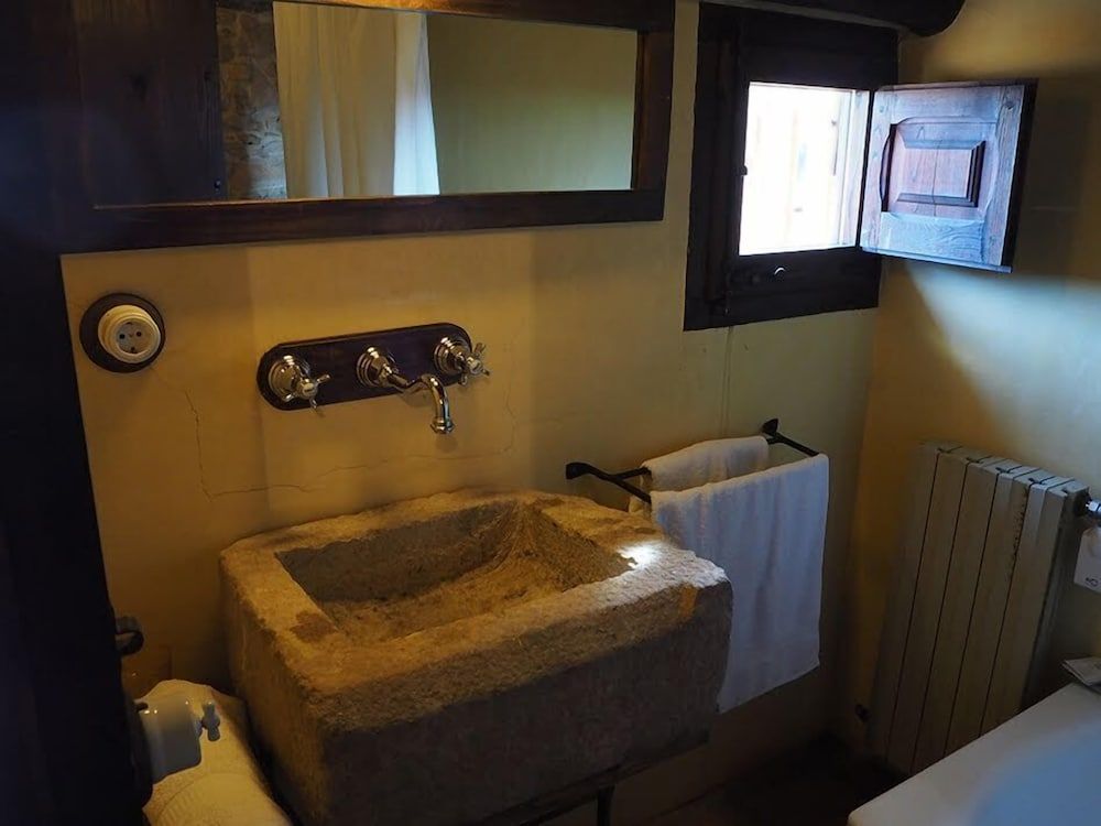 Mas Cal Sastre Cocou - Amarilla - Cuádruple con balcón 7