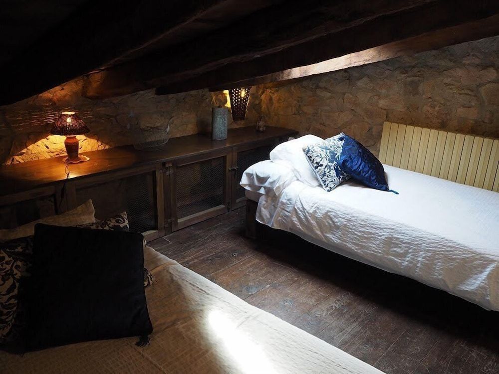 Mas Cal Sastre Cocou - Amarilla - Cuádruple con balcón